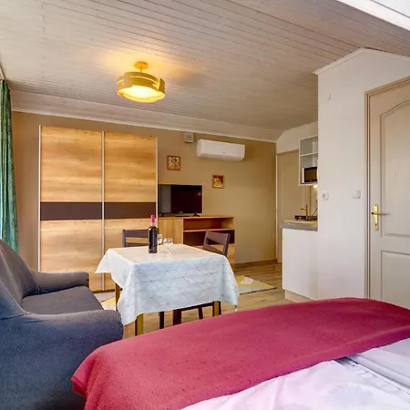 Gyapay Apartment